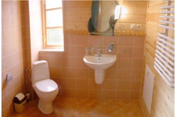 Ukraina Privát Kosovas / Kosiv, Eksterjeras